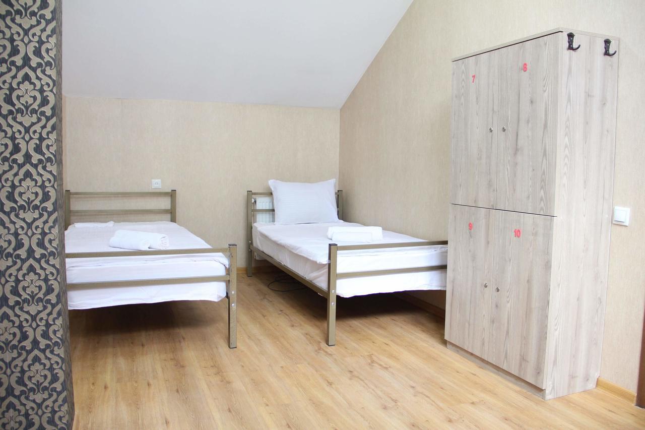 Mr Alex Hostel Tbilisi Ngoại thất bức ảnh